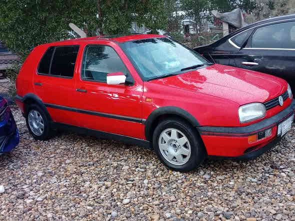 سياره كولف موديل 92 رقم بغداد مشروع وطني واني مالكها كير ومحرك مكفولات وكشر كدامك سعرها 44وبيها مجال للاستفسار اتصل 
*********** Singapore
