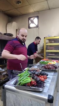 مطعم • مشويات • سوق المخضر