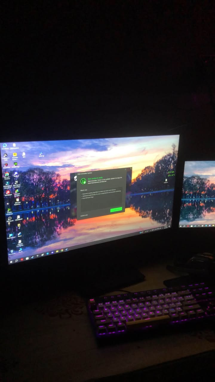 Pc  + شاشة+يو بي اس + ماوس وكيبورد وسماعة 
مواصفاة الpc
R5 5600 
Ram 24 gb xpg. 8*3
Motherbord Asrock b450pro 4 
كلش ممتازة بتوصيل الكهرباء و تحتوي 4 منافذ رامات وتدعم منفذين m.2 وتدعم معالجات zen3 
Rtx 3060 12gb
Hdd 2t 
1000*2
Ssd120gb 
Case funtech 4fun 
حرارة كلش طبيعيه وتكدر ترفع سرع المراوح مثل ميعجبك وتكدر تخليها سايلنت وتكدر تطفيها 
سعر الكيس 850الف
___________
الشاشة اسوس 100hz حجم 27 دقة FHD
سعرها 110
———————
الماوس لوجتك g502
الكيبورد redragon  وحاطله اغلب الازرار براون سويتش للجمالية وللصوت الحلو 
السماعه استرو A10
سعرهن كلهن 85الف
——————-
اليوبي اس. من شركة بور ماكس
1500  سعره 50 الف
——————-
السعر كامل: مليون مابي اي مجال 
للتواصل والاستفسار الاتصال واتساب 
*********** واتساب
واذا رصيد 
***********
مكاني بغداد بارك السعدون
وماعندي خدمة توصيل بغداد, العراق
