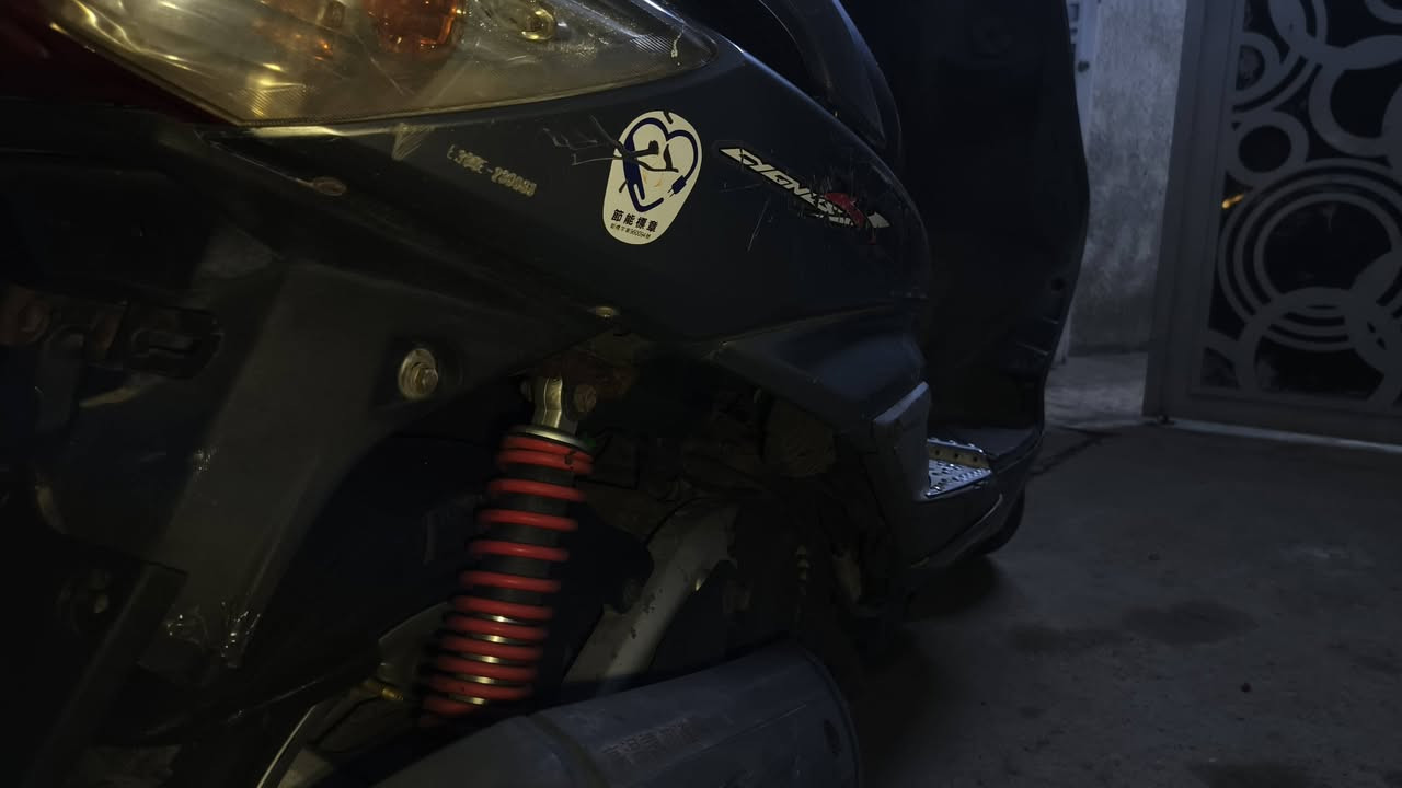 دراجة سكنس فحل نوزل للبيع نضيفة كلش مكينة كلجات ممفتوح بيها برغي بلادية السعر 750 ألف قرب جامع النداء تشتري اتصل ***********
