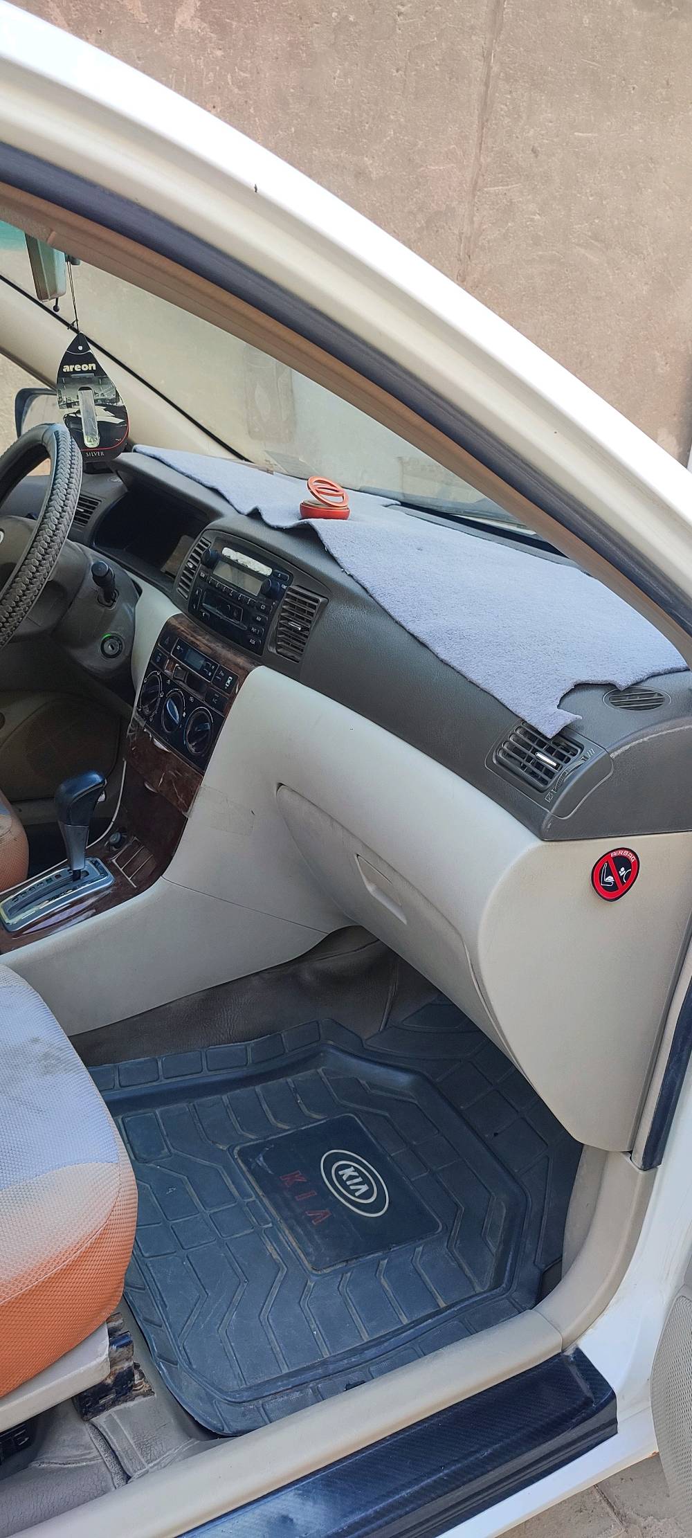 byd F3  اوتماتيك
موديل 2013 
سياره جاهزه كير ومحرك نظيف برغي مامفتوح  بلاد على ايدي استلام زيرو  من الشركه من وقتهه رقم قادسيه انكليزي سنويه نافذه ل2030 تحويل ثاني يوم