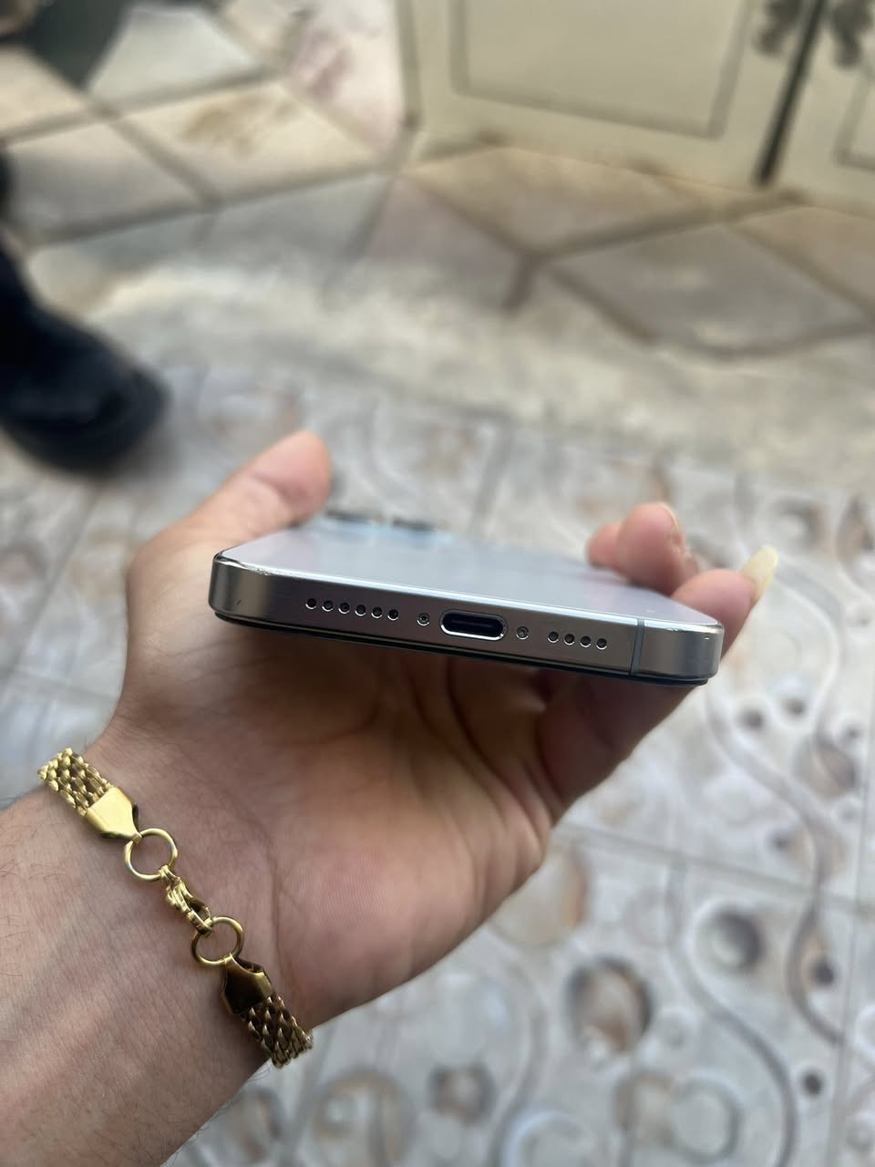 ايفون 📱 15بروماكس ذاكره256 المكان بغداد رقم ***********  السعر 600وبي مجال
