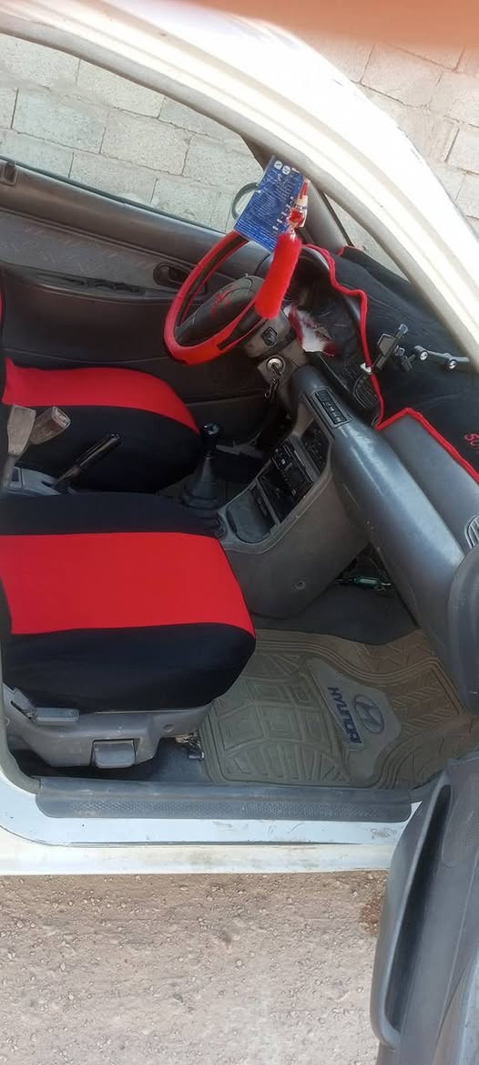 السلام عليكم
للبيع أو مراوس حسب القناعة كيا افيلاا محرك كير شرط صدر تخم تاير كهربائيات كلها شغاله منظومه زنون دوشمه سستم سماعات شغاله رقم ابيض تحويل مباشر سنويه عظم عاج السعر 18 
الرقم ***********
