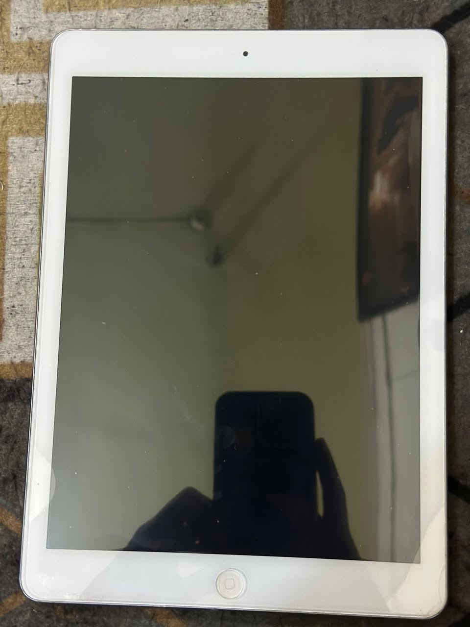 📱 للبيع | iPad Apple بحالة جيدة
🍎 آيباد Apple أصلي ✅ شاشة 9.7 إنش ✅ كاميرا أمامية وخلفية ✅ مناسب للدراسة، التصفح، اليوتيوب والألعاب الخفيفة ✅ بطارية جيدة وأداء مستقر ✅ الجهاز نظيف مع وجود آثار استخدام بسيطة موضحة بالصور
💰 السعر: قابل للتفاوض للجادين
📍 الموقع: (النجف الاشرف)
📞 للتواصل: (***********)
✨ فرصة مناسبة لمن يبحث عن جهاز عملي بسعر اقتصادي.

