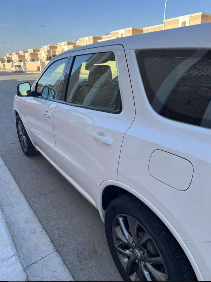 دودج دورنكو GT 2018 خليجي كفالة عامة
مكينة 3600
6 سلندر
أعلى مواصفات بالدورنكو بصمة بالبيان، تشغيل عن بُعد، فتحة بالسقف، ميموري في مقعد السائق + تدفئة وكهرباء، سيارة مدوشمة من الداخل (ارضية + مقاعد) نظافة 100%.
دواخل لون بيجي سيارة كاملة من كل النواحي وجديدة ما متعوبة أبد رقم بصرة بأسمي ماشية 123 ألف كيلو مكانها البصرة التنومة. 
السعر290
للتواصل واتساب أو أتصال 
*********** البصرة, العراق
