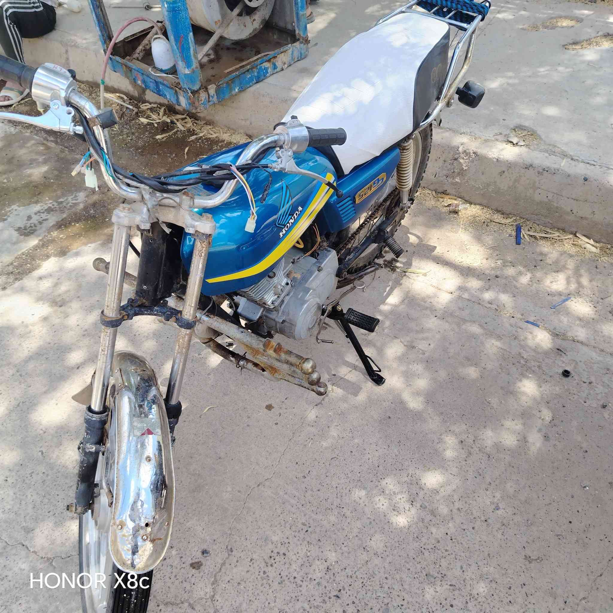 السلام عليكم وصنه موطور اربع تسعات
موطور مال روحه وجيه محركو زين
السعر 175وبي مجال شي قليل
مكاني جنوب الموصل ناحية الشورة قرب المنتزه الاستفسار ***********
