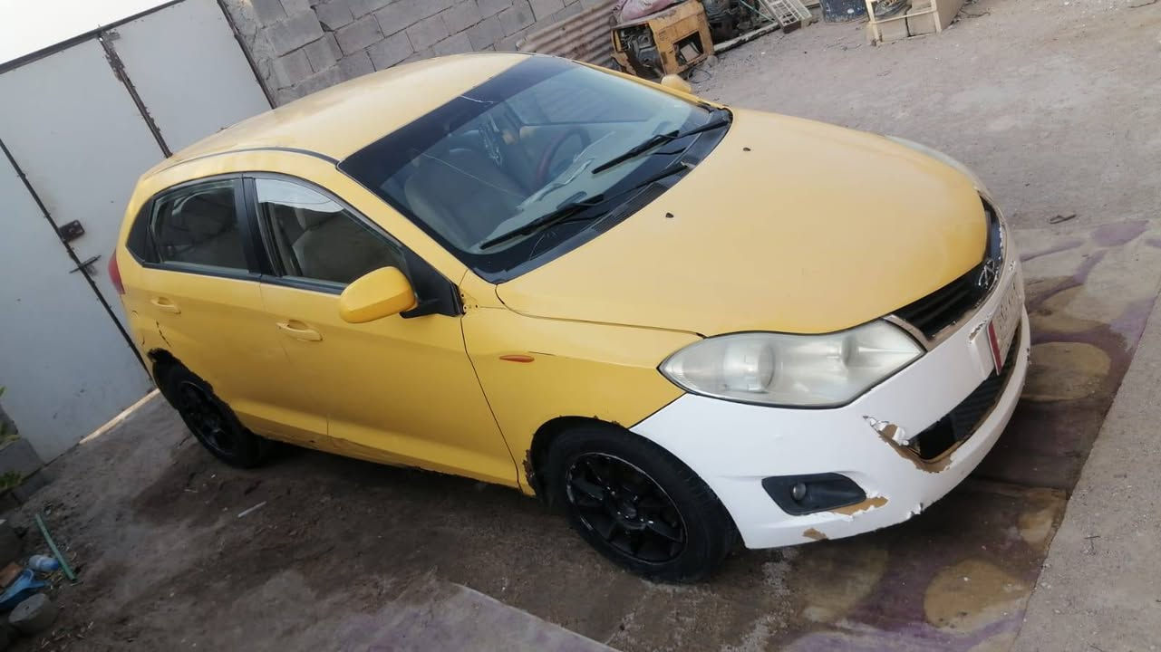 سلام عليكم مكلف بالنشر سياره شيري موديل 2013 سنويه منتهي 2018  الضريبه علئ المشتري رقم بصره اليف مكينه وكير كورله بيكاتشو تبخير  بدون تنقيص كهربائيات كله شغاله تبريد نقص حساس فقط حداده تايرات نص عمر السعر مليونين دينار عراقي رقم صاحب السياره العنوان الزبير ***********
