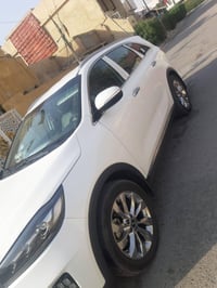 سورنتو ٢٠١٩ للبيع 07724340960
