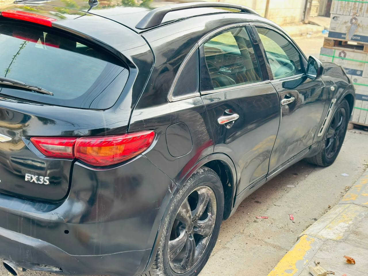 سلام عليكم انفنتي للبيع 2009fx 35 سياره كير ومكينه بلاد بس كشرها تعبان فقط بيع او مراوس حسب القناعه خليجيه السياره تدفئه تبريد كل كهربائيات شغاله فتحه سقف بيها وهذا رقمي ***********
