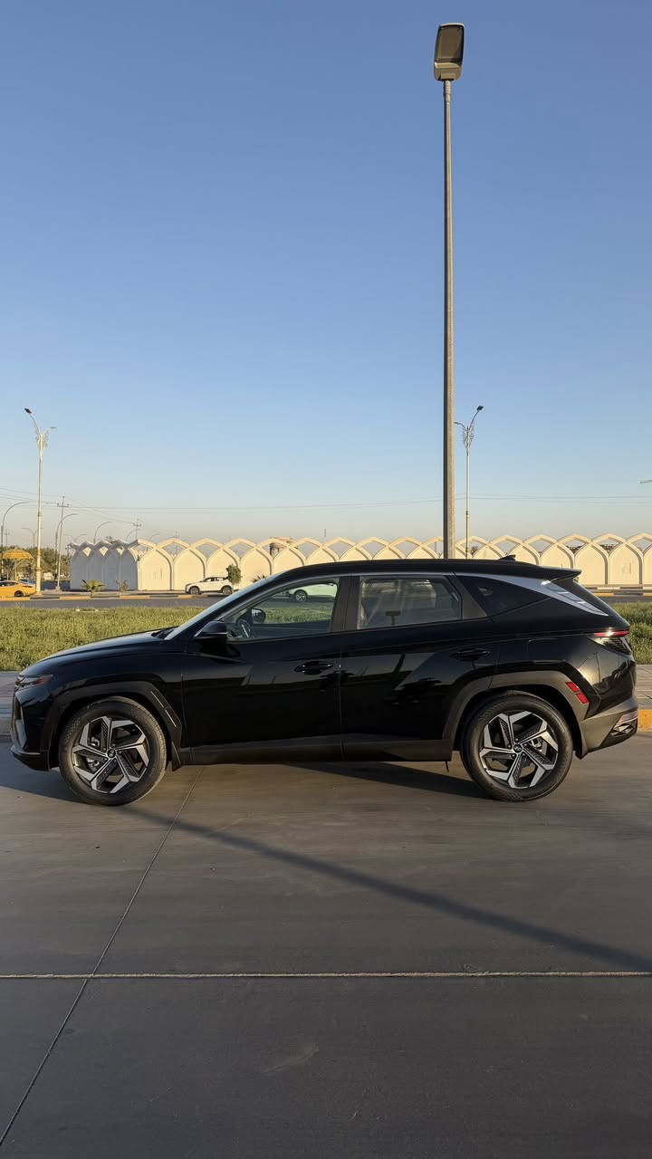 توكسان 24 فول مواصفات فتحه جلد جنطه كهرباء كشنات كهرباء معروفه مواصفات الفول. رقم بغداد باسمي. السياره ماشيه 25 الف كيلو متر مو مايل.  يعني تراي زيرو. مكاني بغداد الغزاليه.  معروضه 190 وبيها مجال.  فقط بنيد صبغ بدون دواخل بدون شاصي بدون لغد شرط ***********
