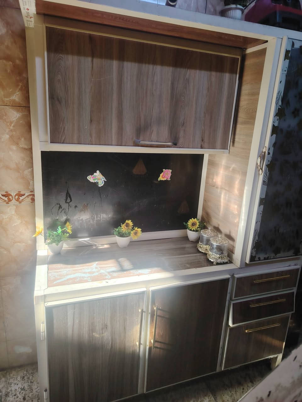 كاونتر 150قفل والتخم 200قفل مكاني الشعب قرب سوك اربع الاف ***********
