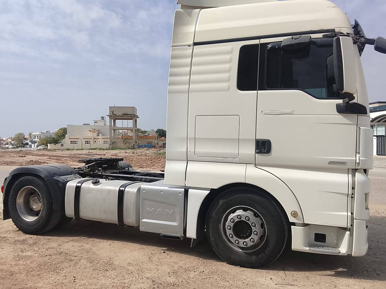 مان  2018   کامیرە  حاسە  ئمپی  فایەر   هاڤ دەبڵ  سۆپەر  460گێر  سکانیا جایز   رەقەمی  تاوە2030مانگی  شەش   ویل  کرۆم   دەبڵ  تانکی   کامل  تایەی  تازە   سعریش  240گڵا
***********
***********
کەلار
