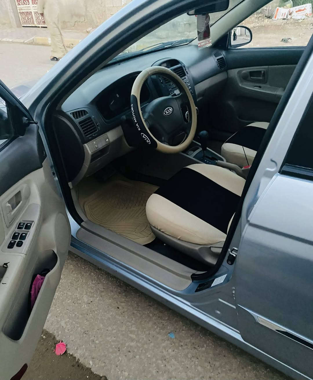 سيراتو موديل 2008للبيع بيه جاملغ وحافه البنيد كيراوتماتيك سنويه بسمنه السعر95مكان سيطره اللج رقم التليفون ***********/***********
