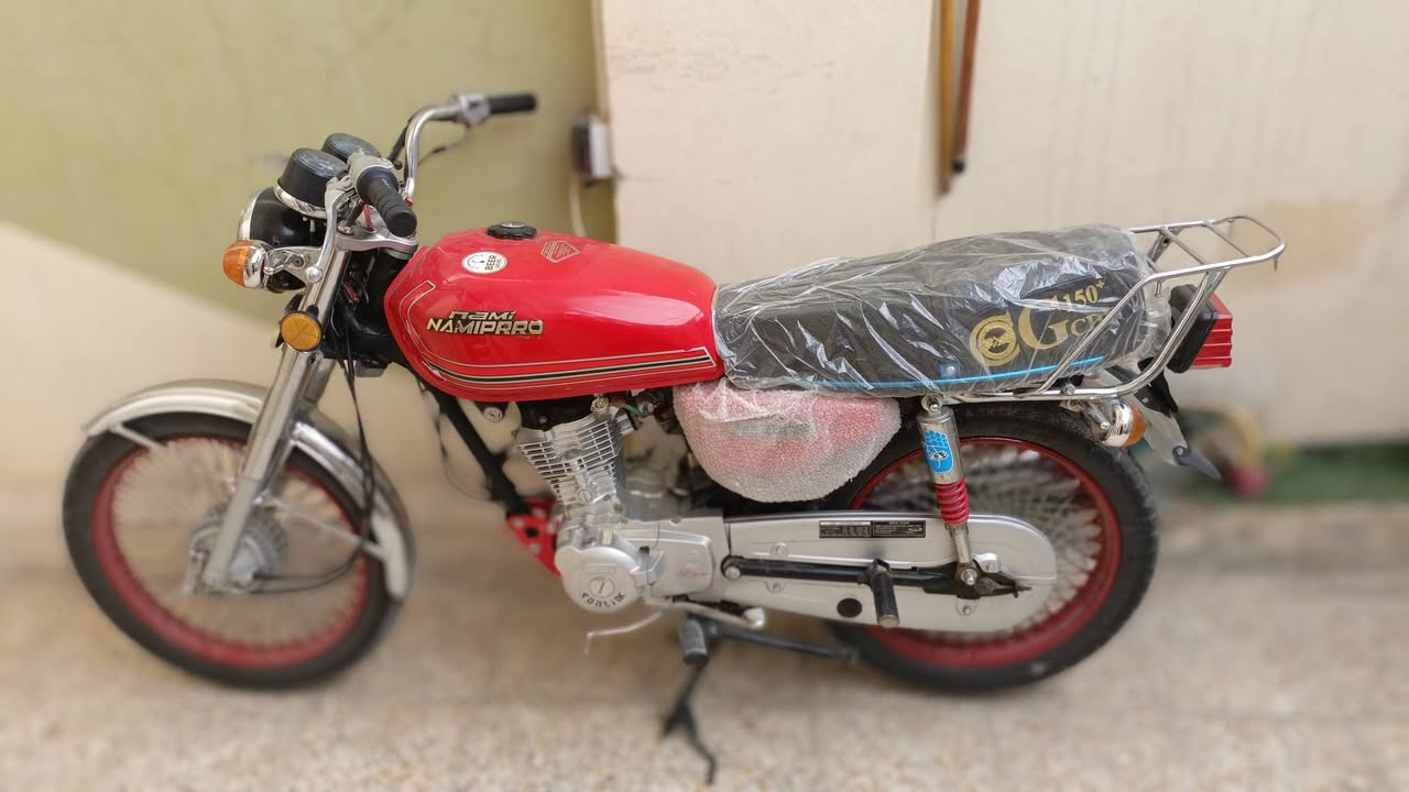 سلام عليكم دراجه 4كير موديل 23 اوراقه كامله الدراجه بعده بل جيس السعر مليون وبيه مجال عنواني نجف حي الحولي شارع 30مال السوك هاذه رقمي للتواصل *********** إذ مو شراي لضل تتفلسف براسي
