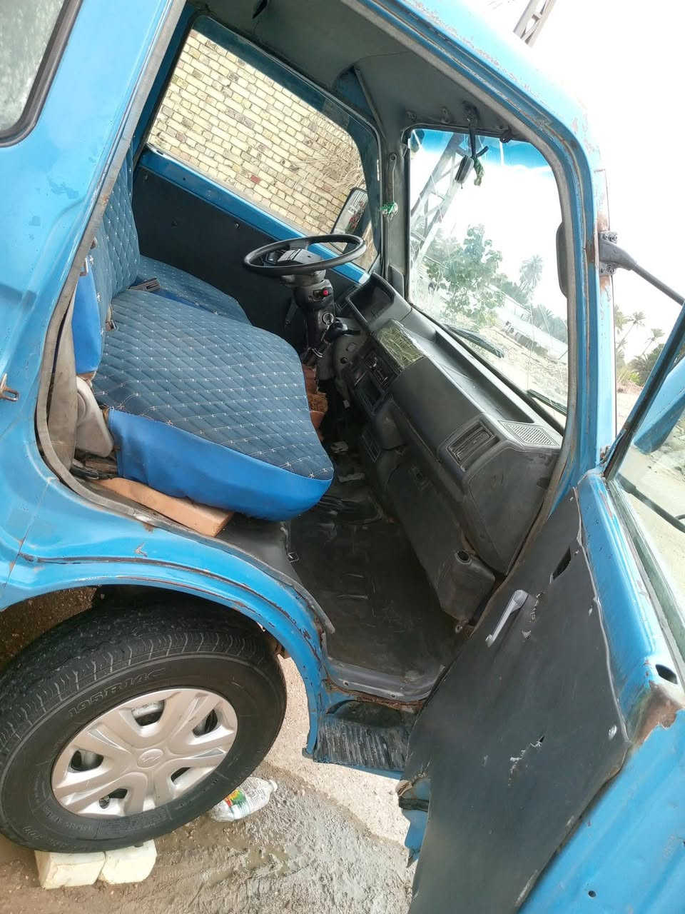 سلام عليكم كيا بنكو لبيع  موديل 94رقم قادسيه نكليزي باقي بس ستلام لوحات بسمي مصفره سنويه جديده سياره قماره بلاديه بس البدي مصبوغ جماليه محرك كير اكسن مكفولات حداديه جديد تخم تاير جديد كهربائي شغاله سياره جاهزه دوشمه جديده مكان سياره بابل الهاشميه ***********
