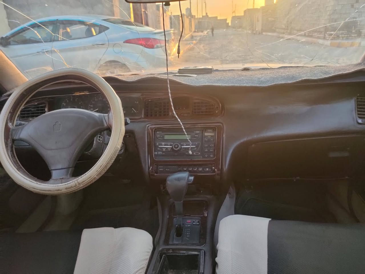 سلام عليكم بطة فصل كير محرك كفالة وال بدي شوف العين بسمي جاهزة كهربيات كلة شغالة تبريد شغال السعر ٤٨ وبية مجال ***********
