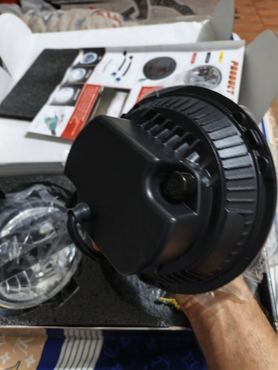 السلام عليكم زوج لايت جيب رانجلر جديد لوك بالسلفون خلي سعرك باليرضي الله مكاني بغداد المدائن


**إذا كنت صاحب هذا الإعلان وتريد حذفه لأي سبب، رجاءا أرسل رسالة إلى الدعم الفني**