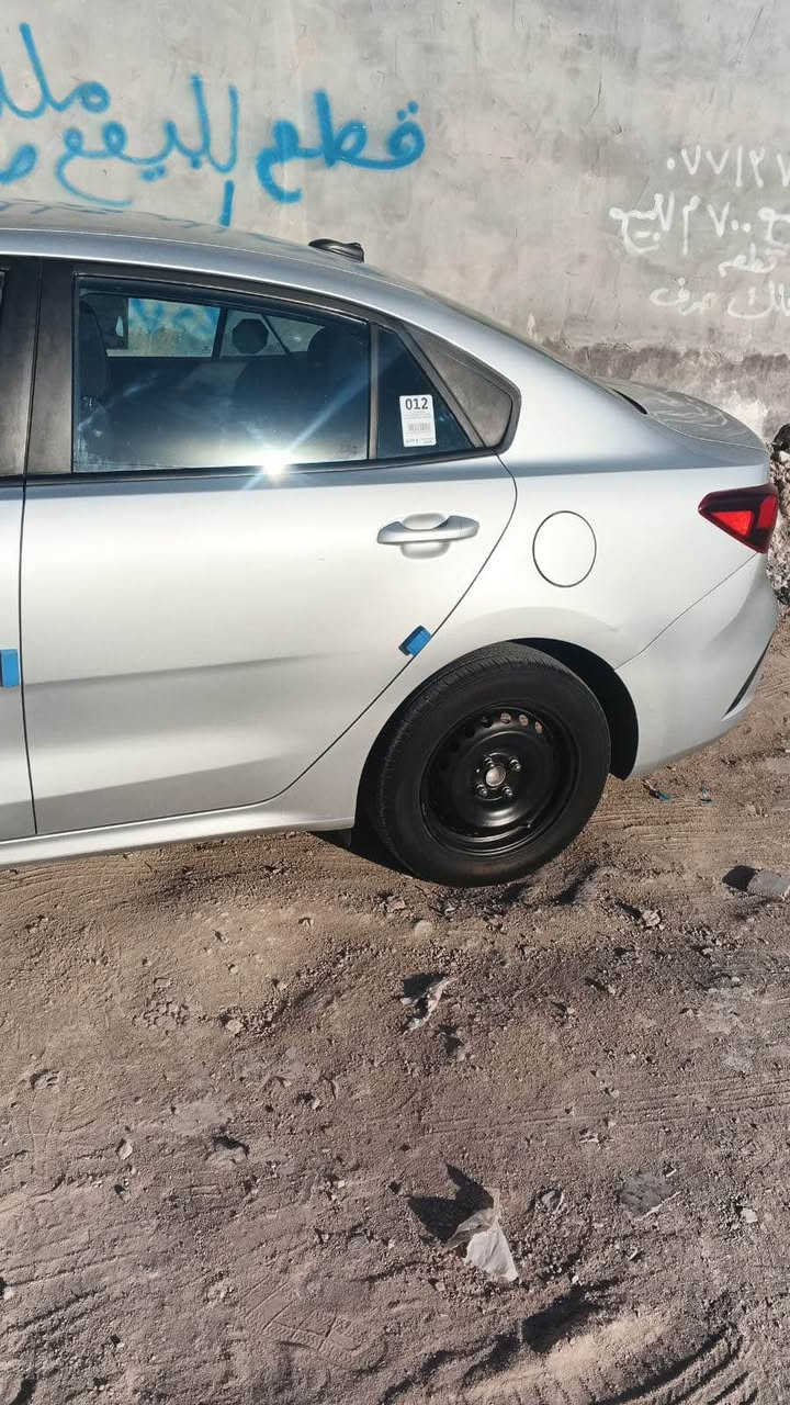 سيارة كيا ريو مديل 23 وارد امريكا حادث بس جاملغ امامي سياره جيس كير مكينه حداده تبريد كله كفاله سياره مال بيت ماشيه قليل السعر ١٠٧   وبيها مجال لشراي رقم معوقين دوانيه اخوان انا مكلف بنشر هذا رقم راعيها 
***********
اتصلو بي وهوا يفهمكم كل تفاصيل البصرة, العراق
