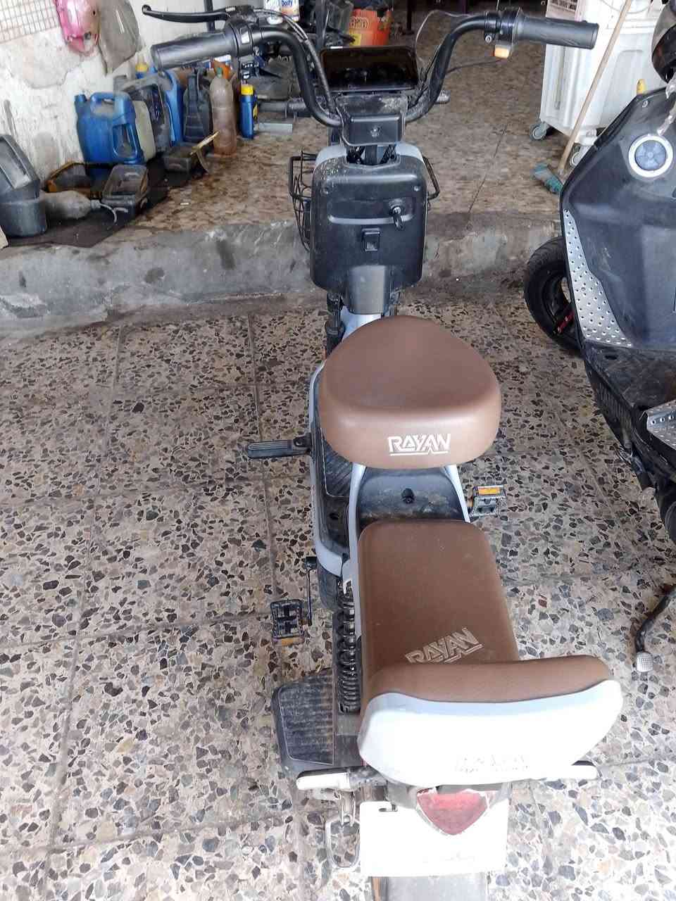 دراجه شحن جديدة ستخدام قليل حيل يعني شهرين تقربيأ كامله من كلشي وشغاله شاشه بصمه تحكم  للبيع 350 وبيها مجال


**إذا كنت صاحب هذا الإعلان وتريد حذفه لأي سبب، رجاءا أرسل رسالة إلى الدعم الفني**