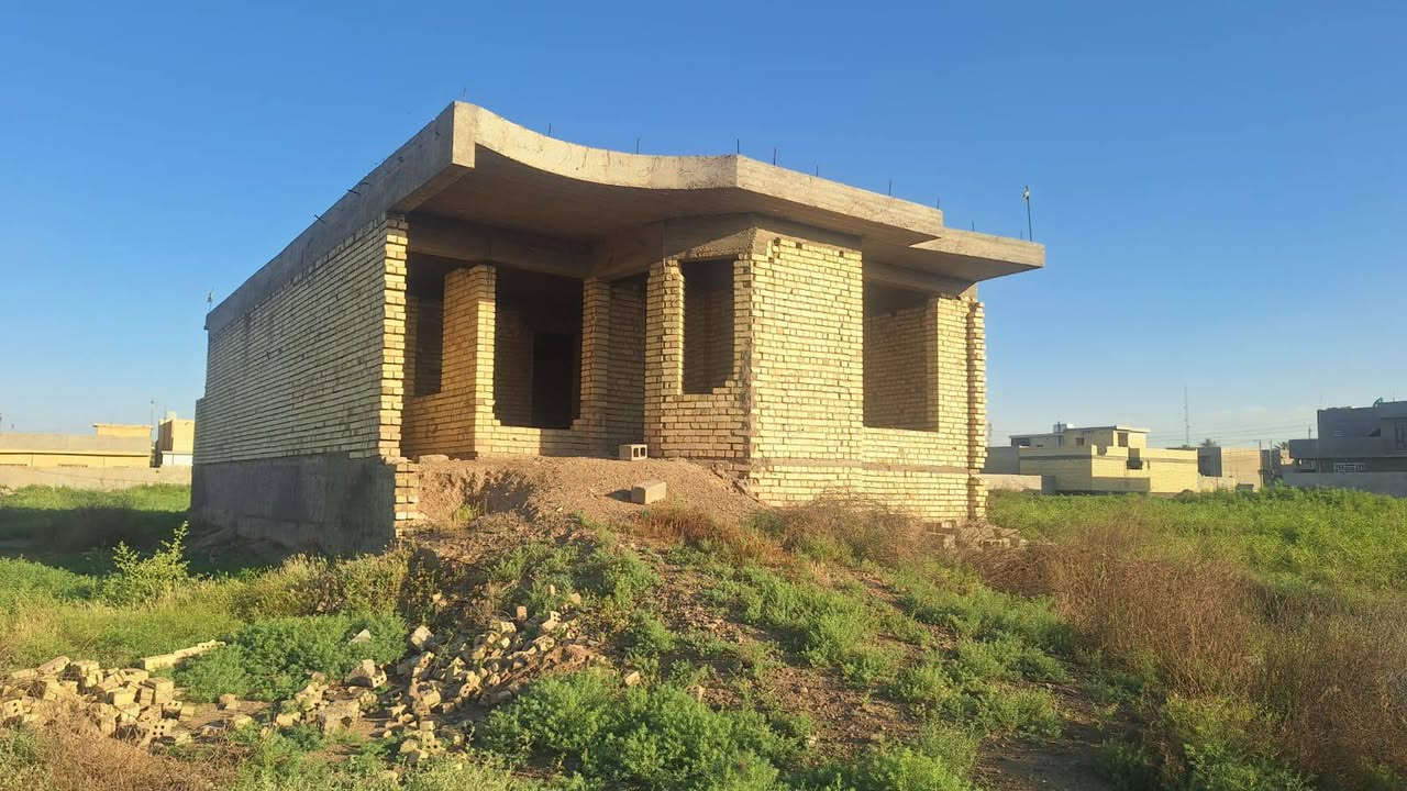 بيت للبيع قرب قصي بطيط 200 متر الاستفسار ***********
