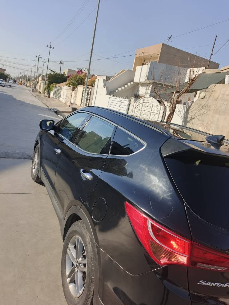 هونداى سنتافى فول مواصفات تبريد قطعتين كشن جلد وهيتر سقف بانوراما نظامين  موديل ٢٠١٧ /ضرر بيها خمس قطع بشرط شاصي وتكم وسقف  بيها دفتر بانزين ما بيها أي عيب وسنويه جديده /*********** كركوك, العراق
