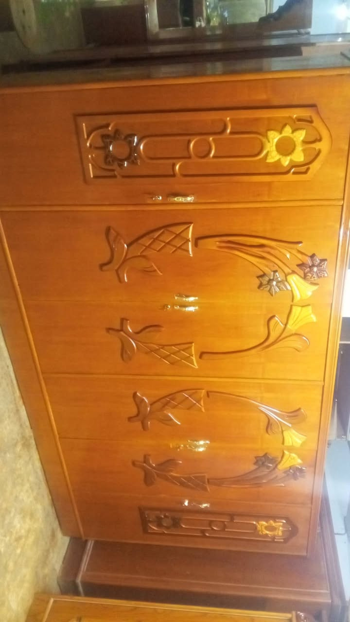 غرفه ام 6 طابق واحد تزكام ضهر جرجوبه زاويه كنتوريه ميز هديه واياهه كوت حي جهاد  زويرجات مراسله او اتصال تدلل سعر 550 وبيها مجال
***********
