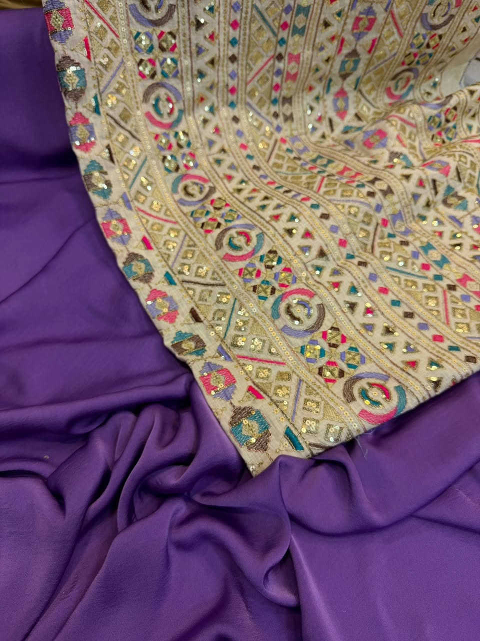 كتان هندي طرز ✨
كمية محدودة جدًا


**إذا كنت صاحب هذا الإعلان وتريد حذفه لأي سبب، رجاءا أرسل رسالة إلى الدعم الفني**