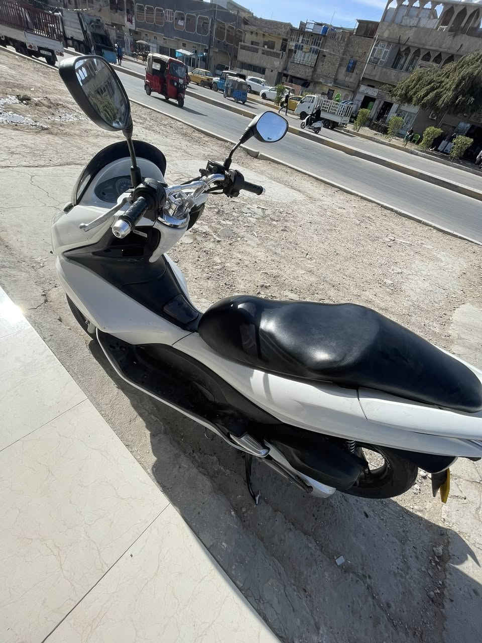 سلام عليكم دراجه بس سي اكس نضيفه كله شغال حساسات حساس استان حساس ازدحام مكينه مامفتوحه السعر مليون و200 مكاني مدينه الصدر رقمي *********** واتساب
