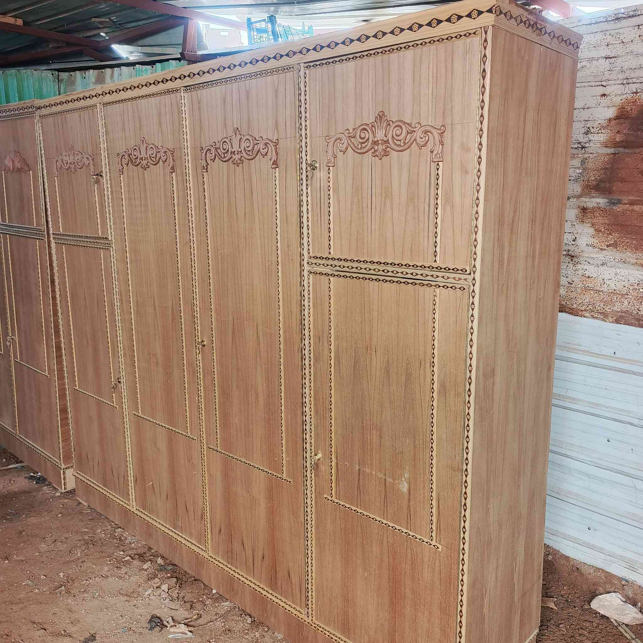 متوفر كناتير جديد مامستخدم باسعار مناسبة 
لاستفسار الاتصال على الرقم‏‪***********‬‏
