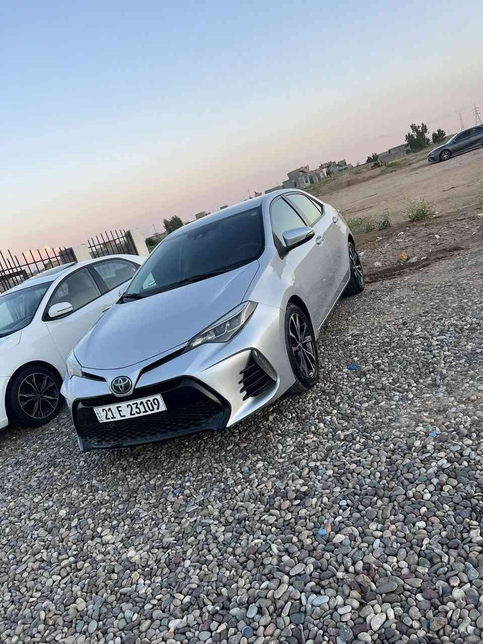 السلام عليكم ورحمة الله سياره كورلا موديل 2017للبيع ومراوس حسب القانعه رقم سليمانيه جديد سنويه لغايه2028/موصفات se شفتات بلسترين تحكم مثبت سيرعه كشنات جلد ومخمل تبريد ثلج كير محرك شرط  ويل كروم حجم 17 صبغ قطعه وحده جاملق اليمين صبغ بوند مفتوح بدون صبغ السعر 132وبيها مجال قليل شرط التحويل مكاني الشرقاط هاذ رقمي ***********

