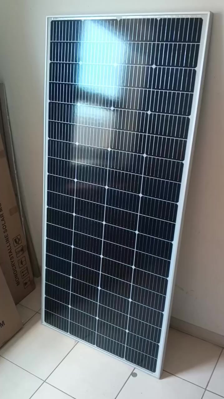 تم توفير وجبة جديدة من ألواح medal power 
الأبعاد واضحة بالصور 
200 واط أحادي البلور يعني مناسبة جدا للاجواء العراقية 
سعر اللوح 65 الف بغداد توصيل مجاني 
 للحجز مراسلتنا ماسنجر او وتساب 
هاتف ***********
