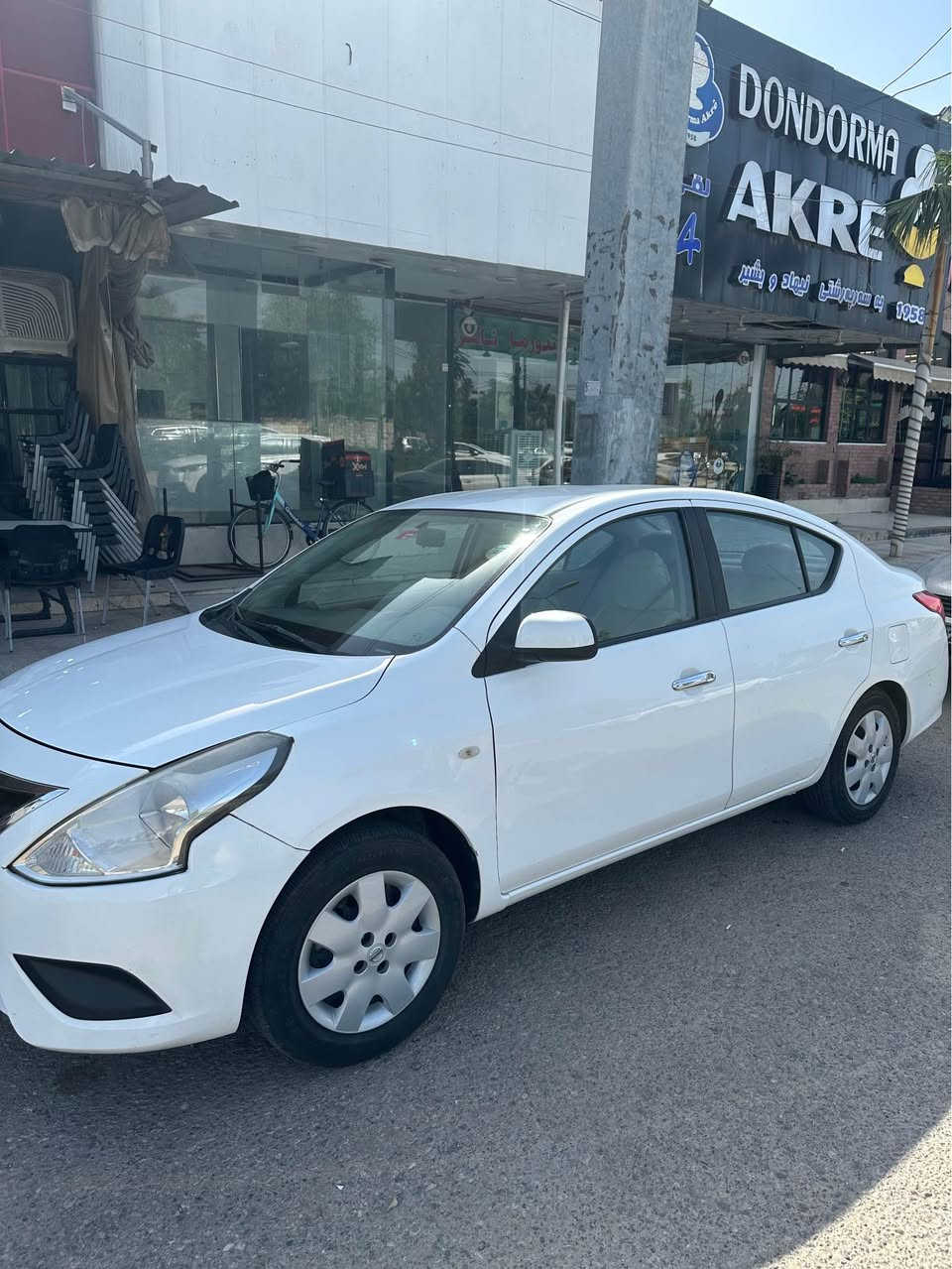 نيسان صني ٢٠٢٢ قطعه صبغ فقط بدون دواخل وبيها تعديلات بارد السونر موجود رقم سنويه جديد تايرات طخم جديد كير محرك شرط شاشه ايباد سعر ١١٤ شويه مجال مكان اربيل  *********** أربيل, العراق
