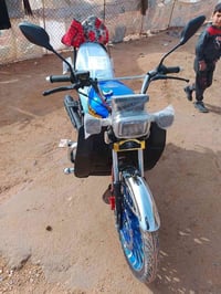 اخوان دراجه للبيع موديل25 شرط نظافه فول محرك 200 ماشيه 4000 ترهم مراوس...