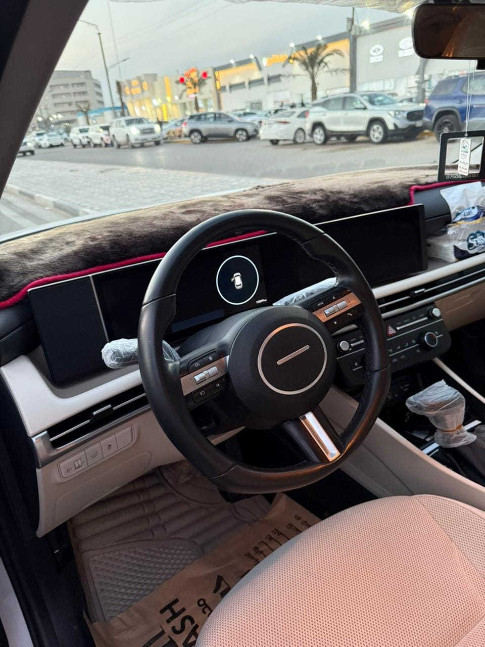 توسان 25 فول مواصفات كشنات تبريد كفالة عامة من الشخط السيارة كلش جديدة بحالة الزيرو ضمان 3سنوات الدولية صيانة 
السعر 235بية منال قليل 
***********
مكان السيارة البصرة
