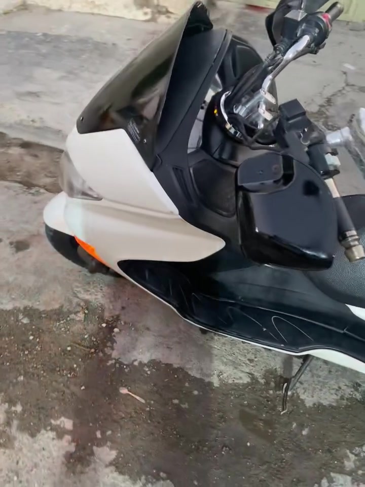 فورزه 09 للبيع مكينه بلاد الدراجه جاهزه اي بي اس بيهة مسدات هوء مري نيكل تايرات جدد مكاني بغداد السعرمليون ١٠٠ بيهة مجال ***********
