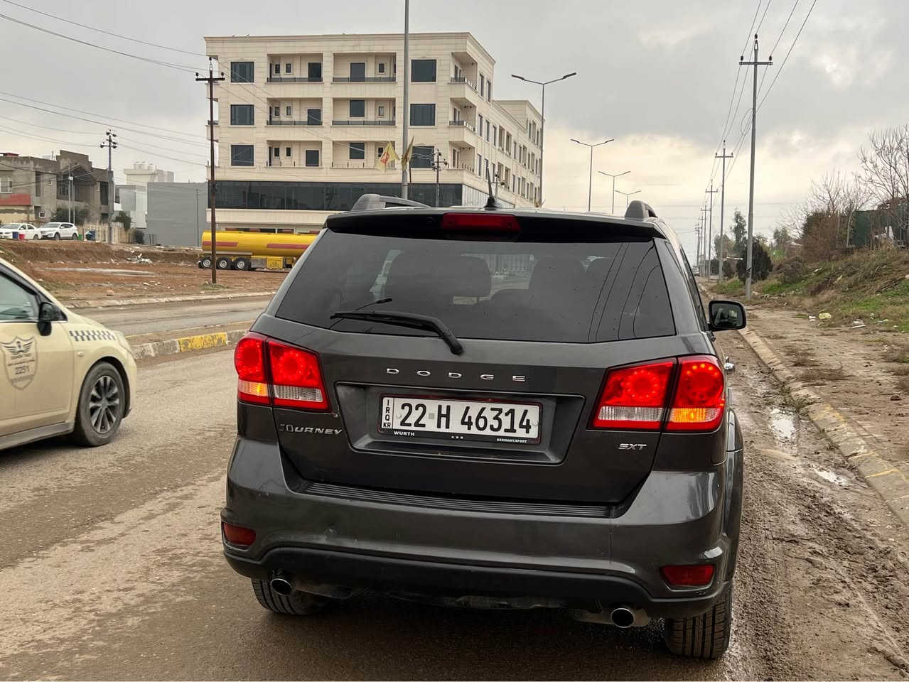 السلام عليكم دوج جورني
Dodge journey sxt 2016
-محرك 6 سلندر 3600 المرغوب
-السيارة ماشية 227 ألف كيلو متر بحالة جيّدة
-رقم اربيل الجديد
-7 راكب 
-3 قطع تبريد وتحكم تبريد خلفي ومناخ منفصل 
-كشنات قماش
-كشن السائق كهرباء 
-تحكمات ستيرن 
-مثبت سرعة Cruise control
-كيج سرعة دجتال مع معلومات ضغط الاطارات وصرفية الوقود ومعلومات اخرى…
-دخول وخروج ذكي للأبواب الأمامية فقط 
-بصمة تشغيل
-جام السائق auto
-السيارة حادثها خلفي صندوق وجاملغ خلفي جهة السائق صبغ 
-مكان السيارة دهوك
-السعر 138 
-غرامات 350$ تنزل من السعر مع مجال بسيط جداً
رقم *********** سميل, دهوك

