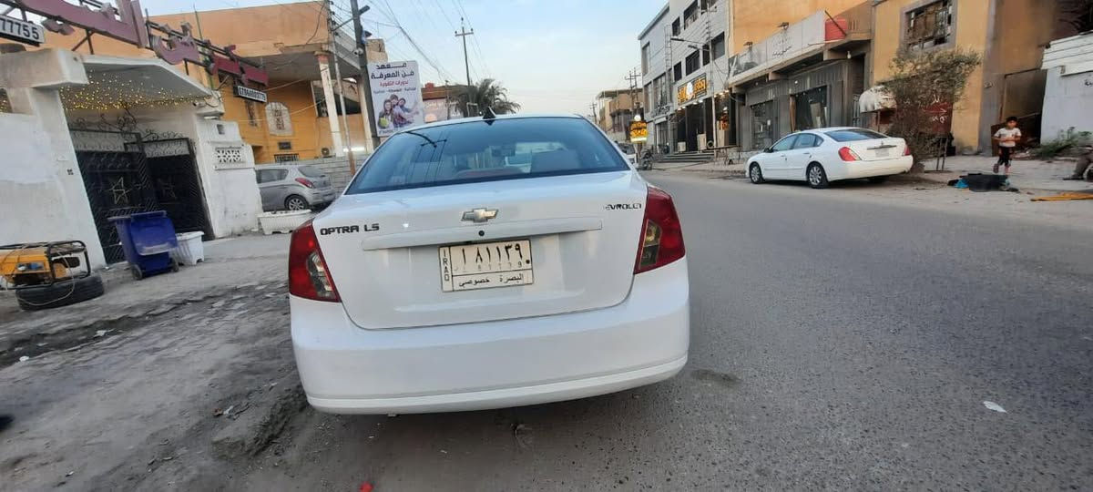 السلام عليكم اوبترة مديل 2011 سيارة جاهزة مكينه كير تبريد حدادية تخم تاير كلهة جاهزة والسيارة مكفوله كلهة بس مدكر امامي مبدل بيهة رقم بصرة سنويه مامنتهية والسعر 80 وبيهة مجال العنوان البصرة واي استفسار اتصل وانه خادم ***********
