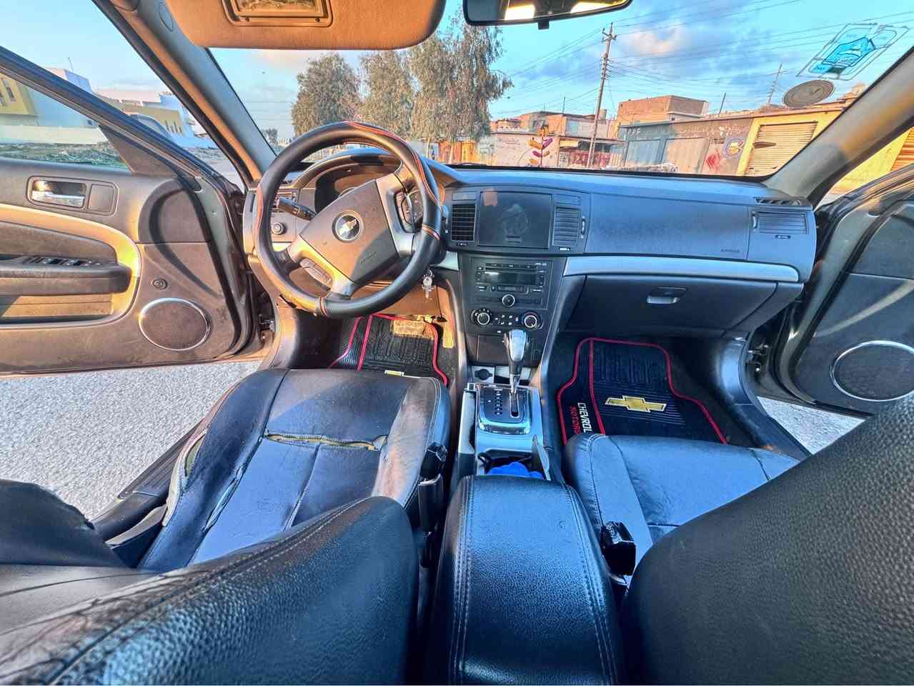 السلام عليكم 
شيفروليه ابيكا  2007 
فول مواصفات 
فتحة سقف 
كشن كهرب 
جامات كهرب 
قفل مركزي 
تحكمات ستيرن
محرك 2400 المرغوب 
تبريد ثلاجة 
تدفئه نار 
كشنات جلد 
سنويه 2027 تنتهي 
كير اوتو  6 نمره 
بدون صبغ بدون ضرر 
السياره حيل جديده والسعر كلش مناسب              68 وبيها مجال
ترهم بيع او مراوس 
 
*********** موصل, نينوى
