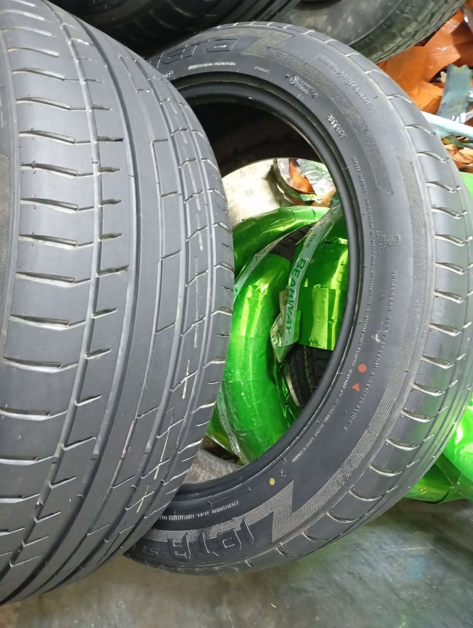 السلام عليكم تخوم تاير اندونيسي مال باله بنشر ما بي سعر مناسب المحتاجهن يخابرني *********** ما متواجد على الفيس
285
45
22
