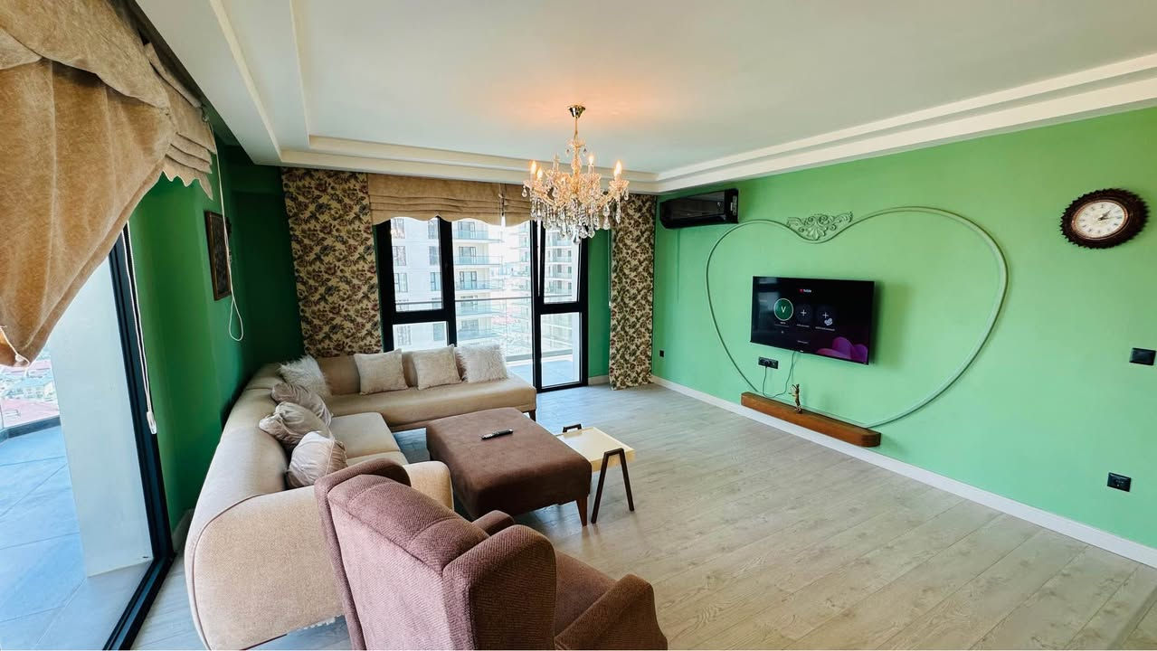 ✨ فرصة للإيجار في أفخم مشاريع أربيل ✨

شقة غرفتين وصالة مؤثثة بالكامل داخل Rami Towers، المشروع اللي يجمع بين الفخامة والراحة والخدمات المتكاملة 🌿🏙️
تتميّز الشقة بمساحة واسعة 170 متر مع أجواء راقية وإطلالات جميلة، إضافة إلى حدائق ومساحات خضراء وخدمات كاملة توفر أسلوب حياة مميز للسكان.  

📐 المساحة: 170 متر
💰 الإيجار: فقط 850$ شهرياً

إذا تبحث عن السكن الراقي والموقع المميز في أربيل، هاي فرصتك ✨

Abdullah-MIRAN 
*********** Singapore
