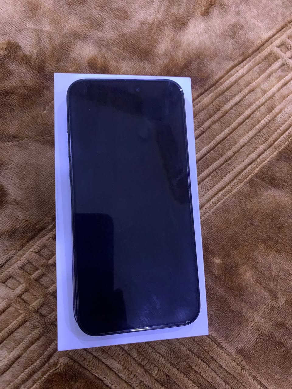 آيفون 15 برو ماكس لون اسود بطاريه 100   ذاكره 256 جهاز جديد سعر مليون أو 150 الف *********** مكاني بغداد
