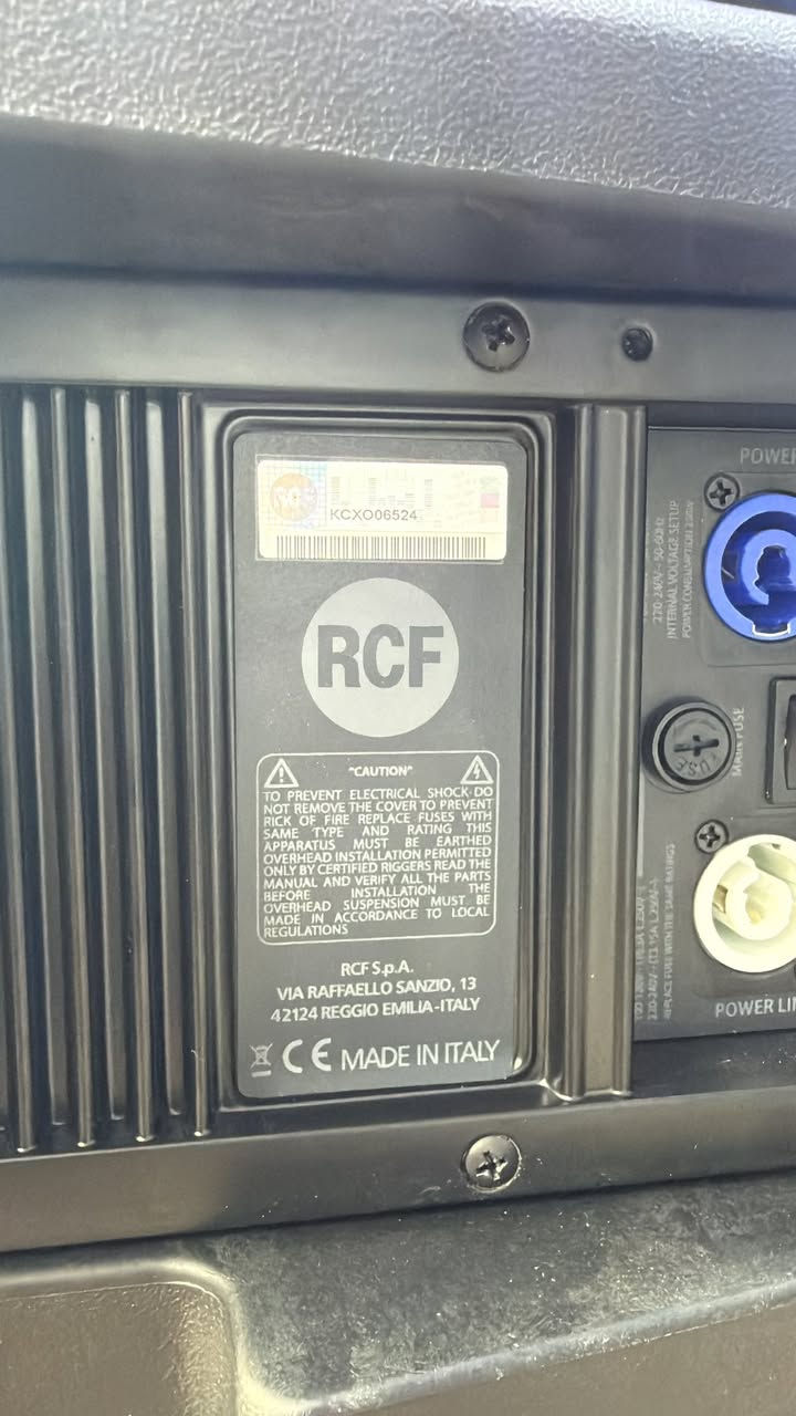 اللهم صل على محمد وال محمد
ماشاء الله 

فرونتات لاينري 20 

مع الراك 

شغل متعوب عليه بشكل موطبيعي 

السعر والتفاصيل خاص او تتصل 

***********

***********
