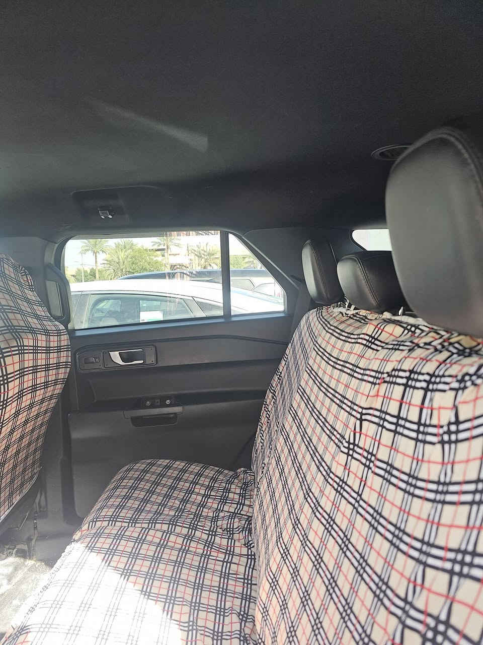 فورد اكسبلور بوليسي موديل 22 محرك 6سلندر 3300 ماشيه 8الف ميل السعر 165بدون رقم  
***********
***********
