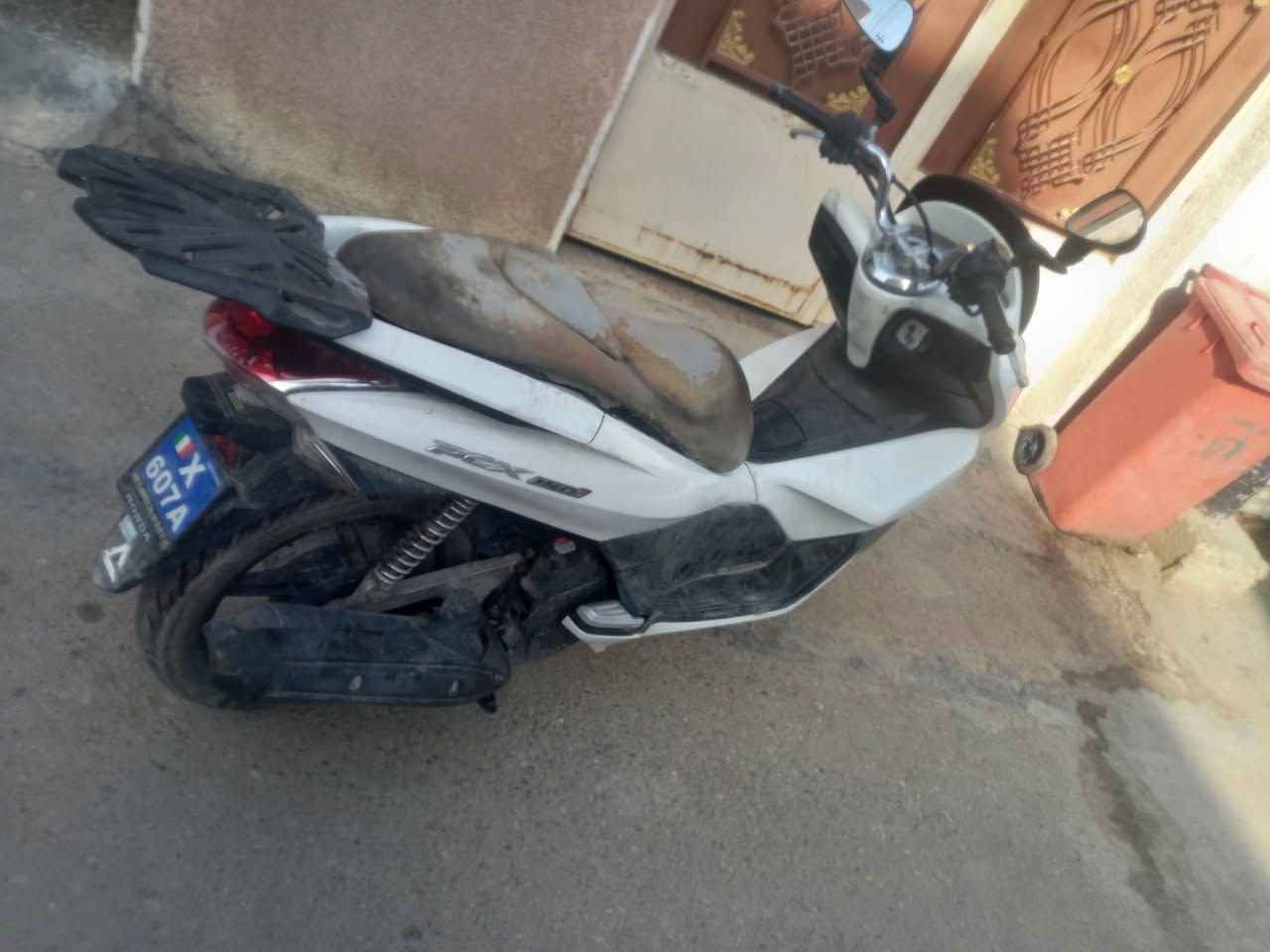 سلام عليكم دراجه بي سي اكس جيل الأول نظيفه جدا نكره سلف محرك ناعم شلعه فول كهربائيات كله شغاله اوراق كامله حساسات كله شغاله سعرهة ١٢٠٠ مليون وميتين الف وبيه مجال للشراي مكاني بغداد العبيدي رقمي *********** ودراجه ماشيه ٣٠ الف
