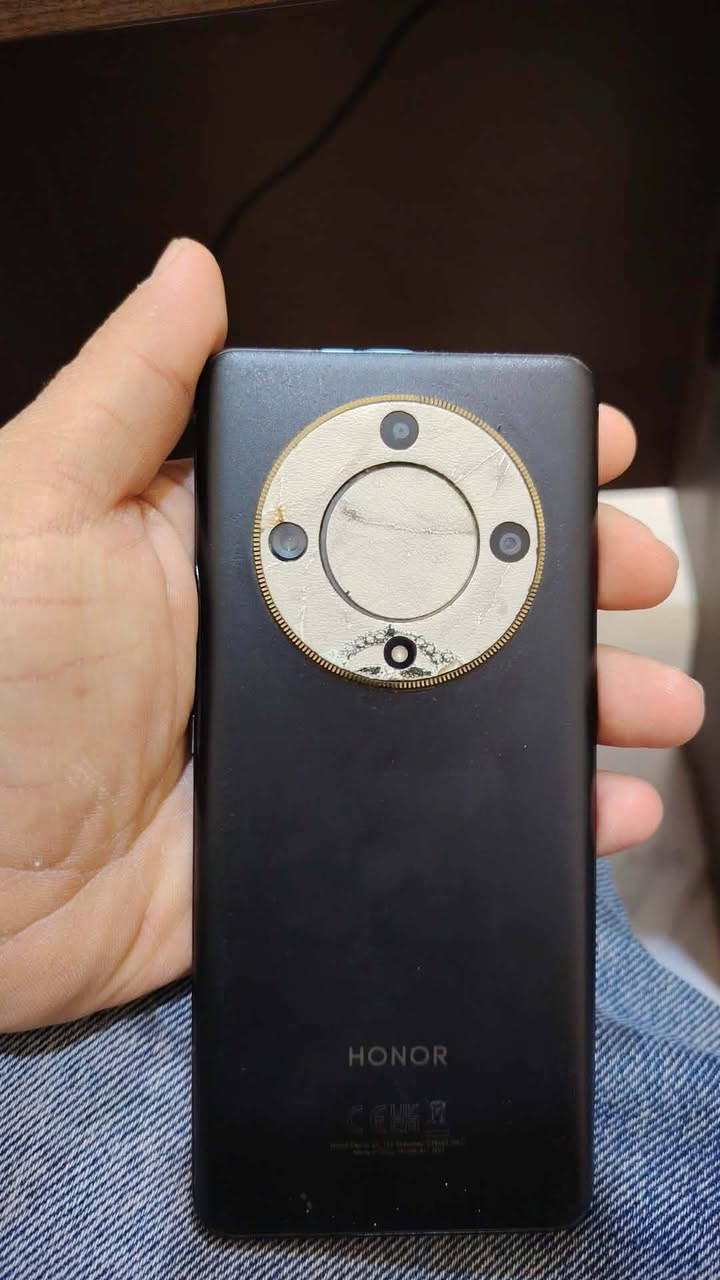 x9b مبدل شاشة نوعية ممتازة
200 بي مجال ***********
جهاز نضيف هاي لزكة الفوك
