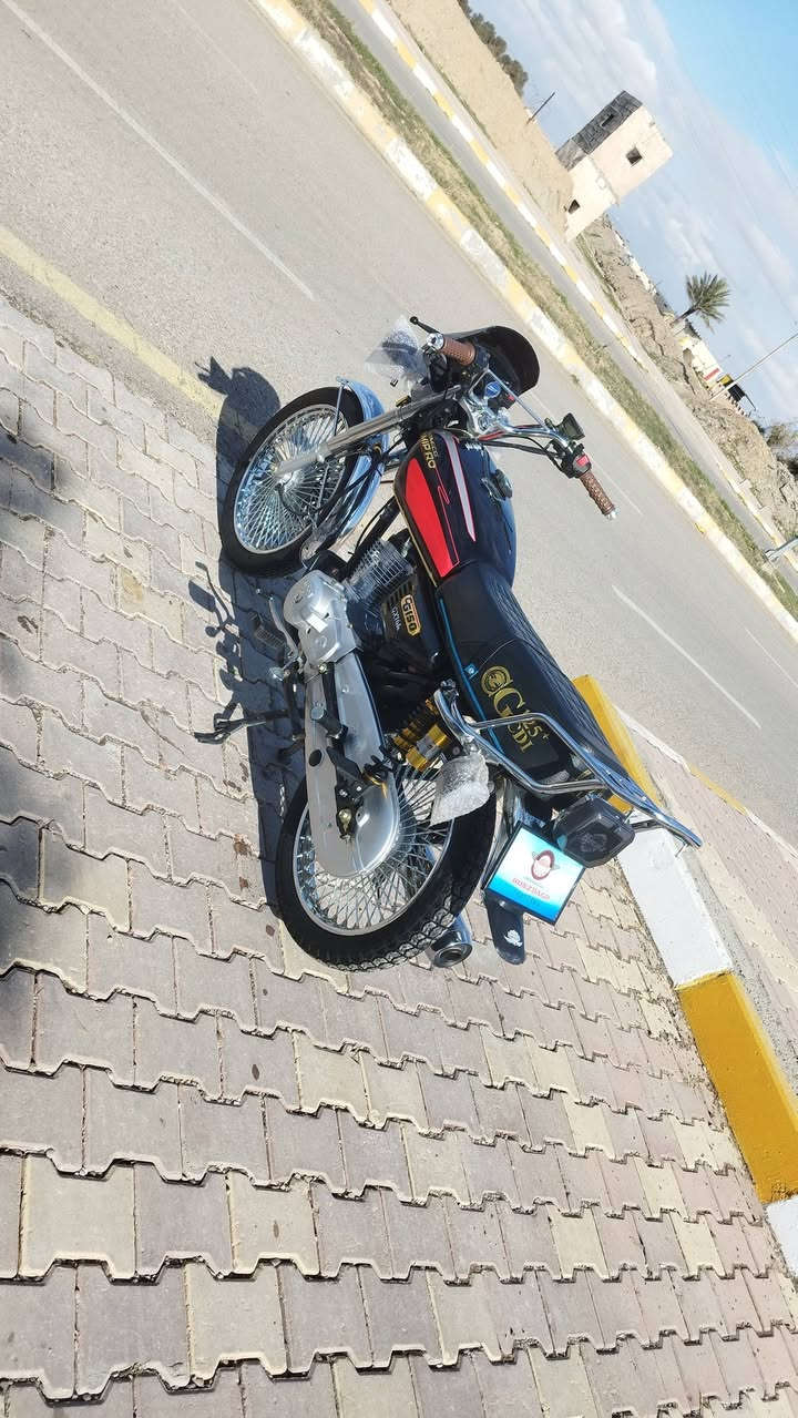 مراوس ب ستوتة فقط شعندك نزل بتعاليق 
سلام عليكم 
دراجه نامي برو محسن محرك غطاس دبل غاز موديل 25 دراجه بعدة ع وضع الشركه اوراق كهربائيات هندر كلة كامل مابي اي نقص
استفسار علق اني اطبلك خاص او *********** واتساب
