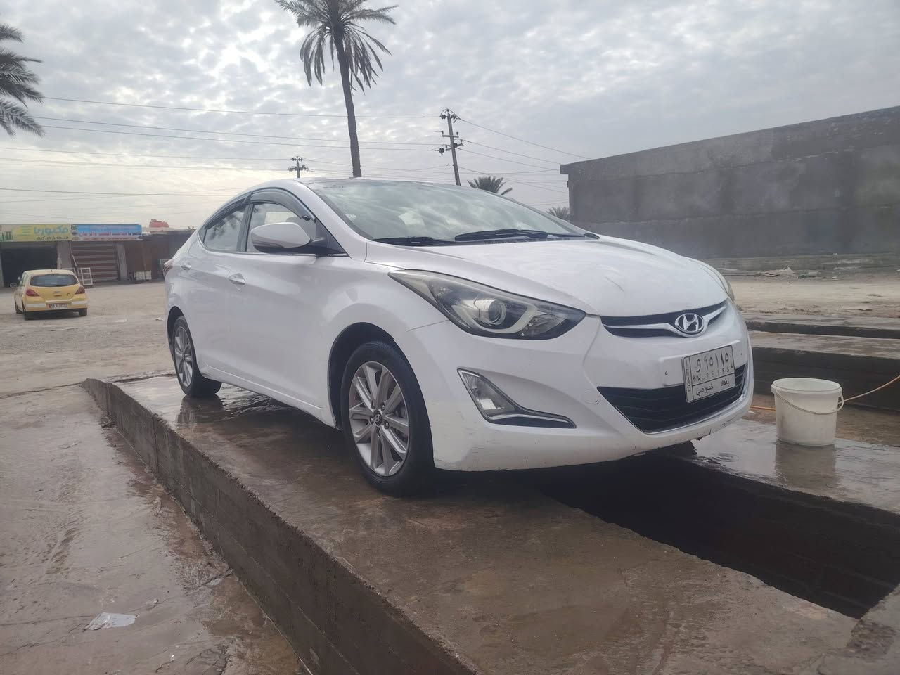 السلام عليكم البيع ومراوس حسب قناعه افانتي موديل ١٤ خليجي بيهه ربع جاملغ صبغ بدون فتح مكينه 1600 gdi بدون دونز فول موصفات عده بصمه شاير بل مري شفط كشن جلد سياره واحده ع واحد ترهم مراوس ب صول سعر ١١٠ الاستفسار اتصال على رقم *********** مكان بابل وتساب متوفر
