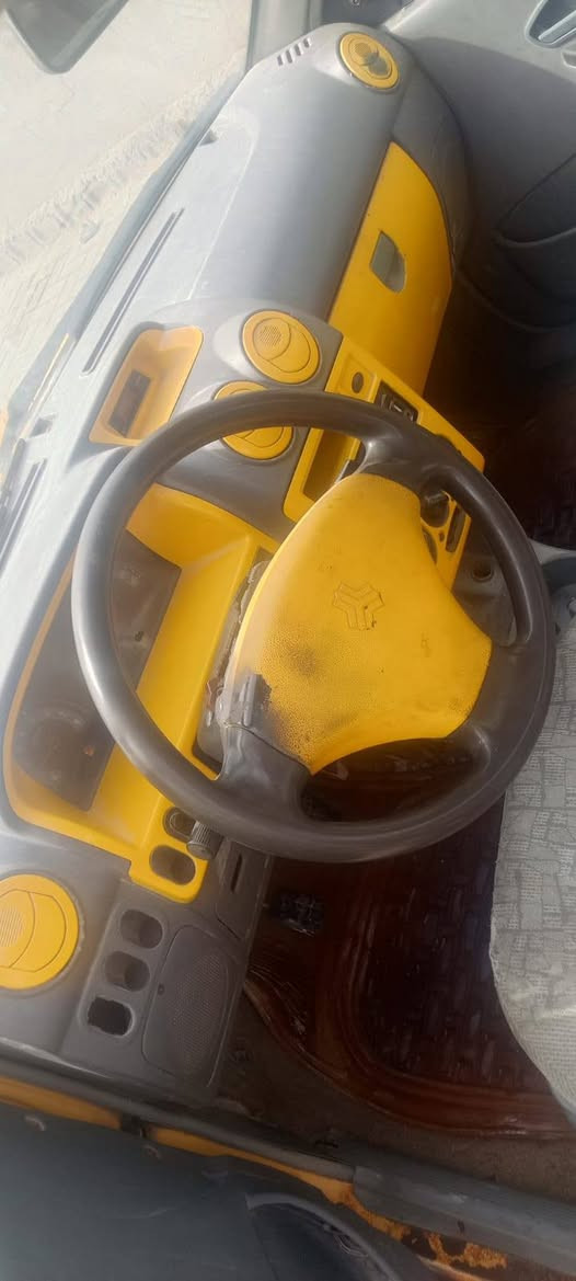 نموديل ١٢ التبريد بس ربط كهربائيات كلهة تشتغل حداديه مضبوطه شواصي نضاف الكير جديد المكينه بحاله جيده السنويه نافذه لل٢٦ وراعيهة با المدينه بس ماواصله غرمات عليهة ١٠٠بس رايدهة ب١٣بيهة مجال للشراي مكاني الزبير امكلف بلنشر اتصل علئ راعيه ***********
