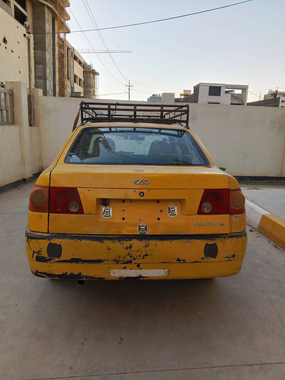 السلام عليكم بيع مستعجل شيري كوين 2009 رقم بغداد السيارة باسمي باقي عالستلام الوحات محور كير ومكينة كورلة تبريد شغال كهربائيات شغالة حدادية 80 بالمئة  سيارة خير من الله مكاني بغداد السعر 25 بيه مجال حك الجية للتواصل *********** و ***********
