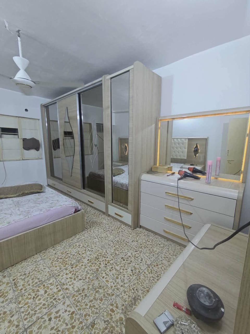 السلام عليكم غرفه أخت الجديده للبيع بمليون و400وبيها مجال المكان بغداد الحريه


**إذا كنت صاحب هذا الإعلان وتريد حذفه لأي سبب، رجاءا أرسل رسالة إلى الدعم الفني**